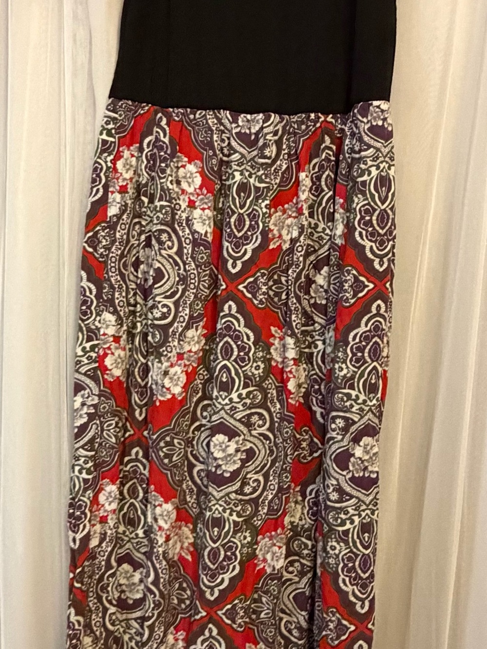 Poema Black Waist Maxi Skirt with Red and Purple Medallion Print